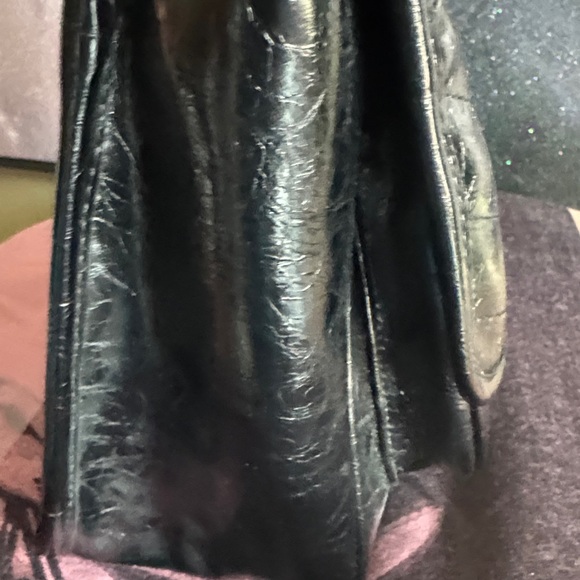 Saint Laurent Black Quilted Leather Shoulder Bag with Gold Chain. - Picture 16 of 16